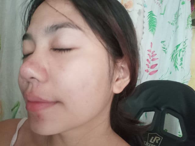 Hello Glow 4 in 1 Whitening Soap review photo by KatrinaBandolin