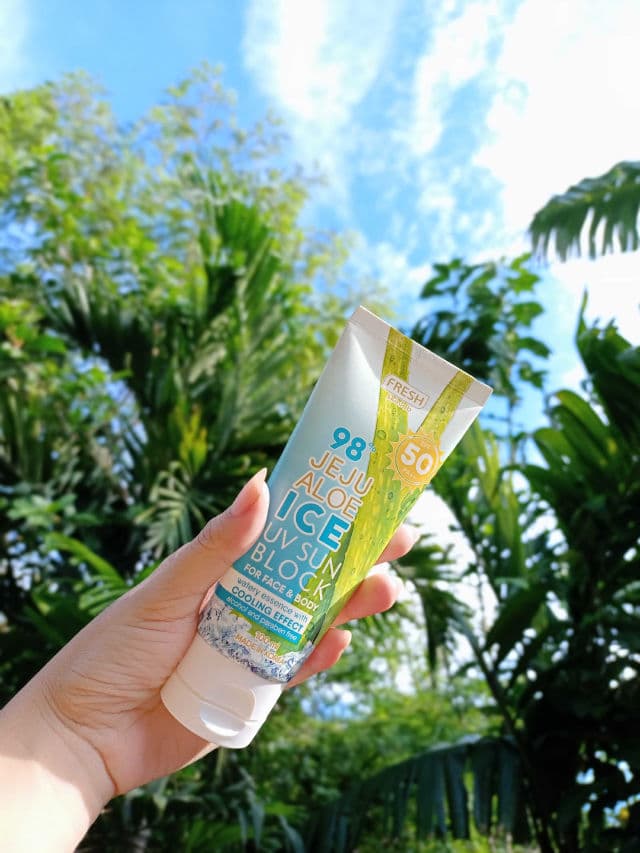 Fresh Skinlab Jeju Aloe Ice Sunblock SPF50 review photo by KatrinaBandolin