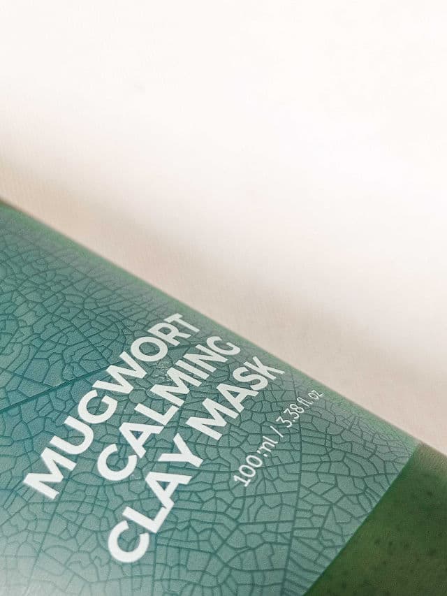 ISNTREE Mugwort Calming Clay Mask review photo by KatrinaBandolin