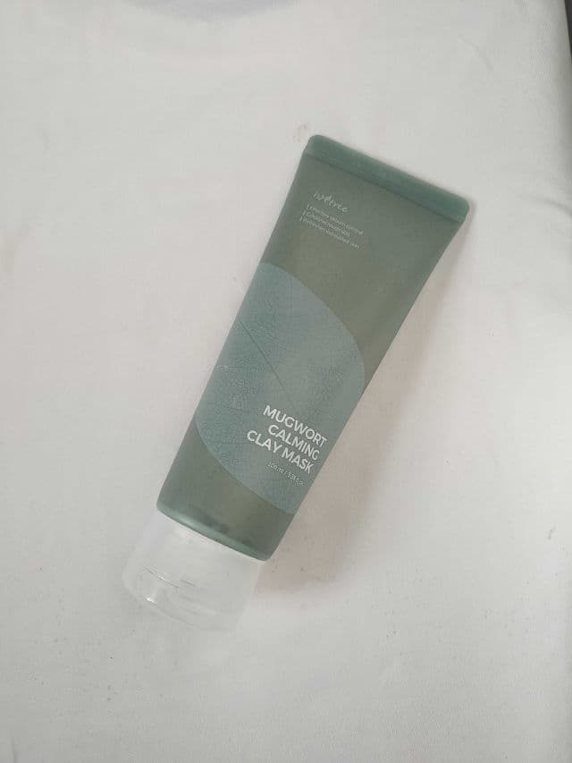 ISNTREE Mugwort Calming Clay Mask review photo by KatrinaBandolin
