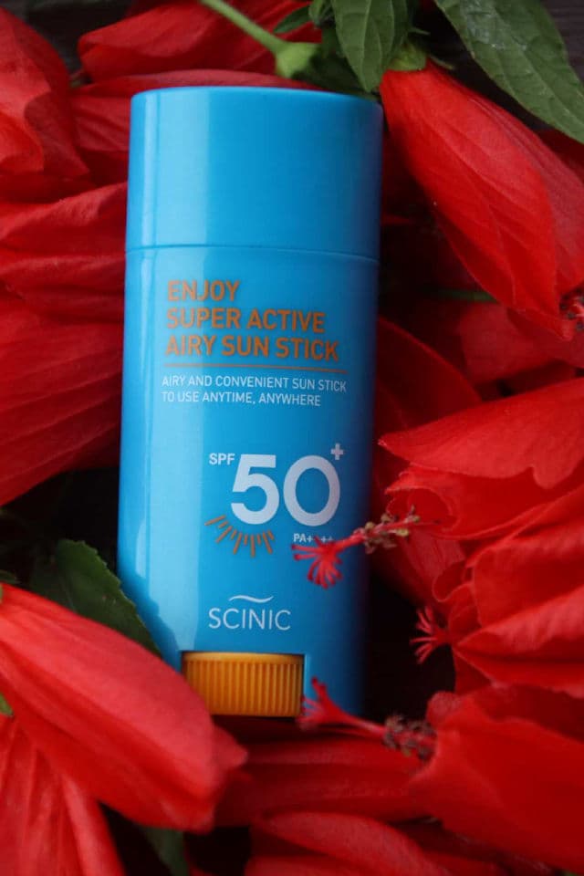SCINIC Enjoy All Round Airy Sun Stick SPF50+ PA++++  review photo by mochiface