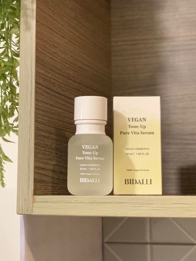 Bidalli Vegan Tone-Up Pure Vita Serum review photo by Licalikes