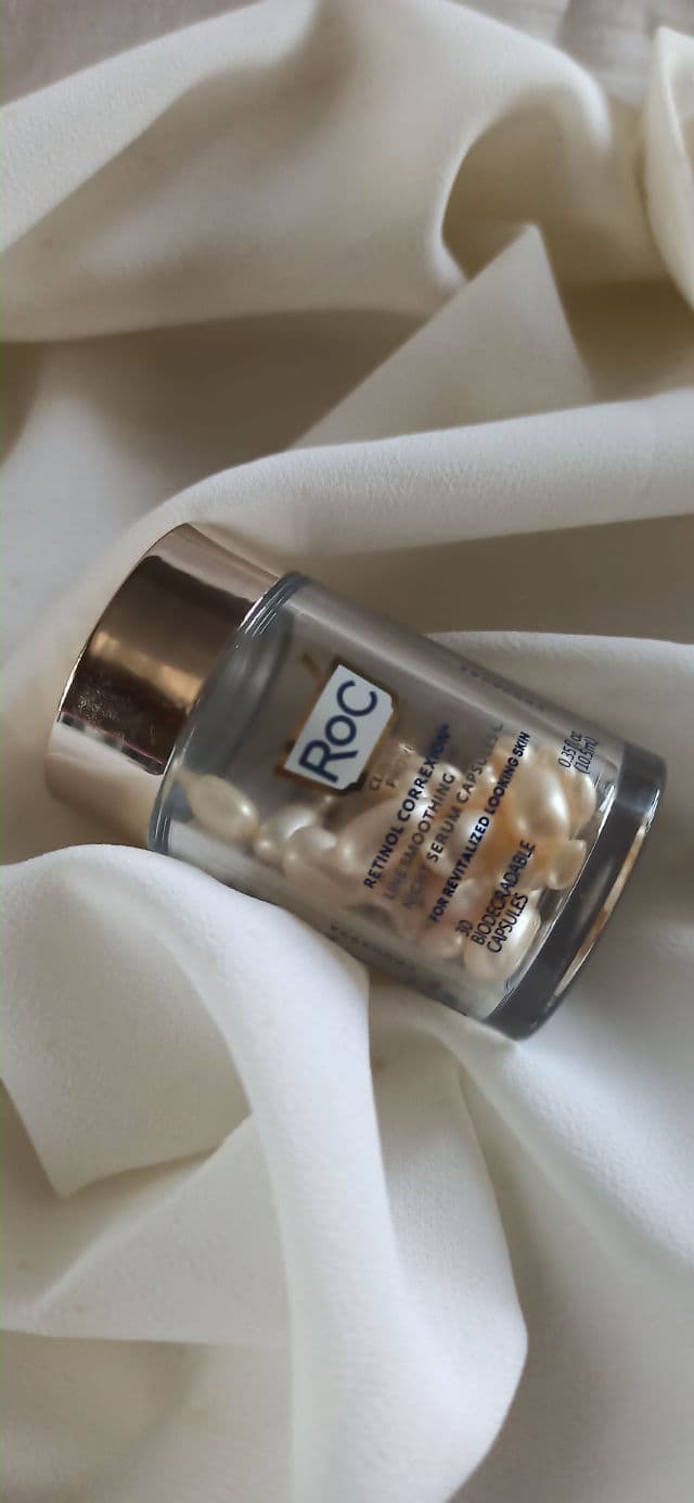 RoC Retinol Correxion Line Smoothing Night Serum Capsules review photo by cupfulofselfcare08