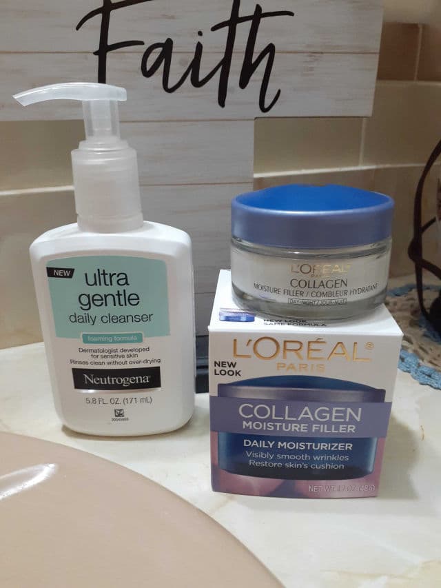 L'Oreal Paris Collagen Filler Collagen Moisture Filler Day/Night Cream review photo by KaylaLouise