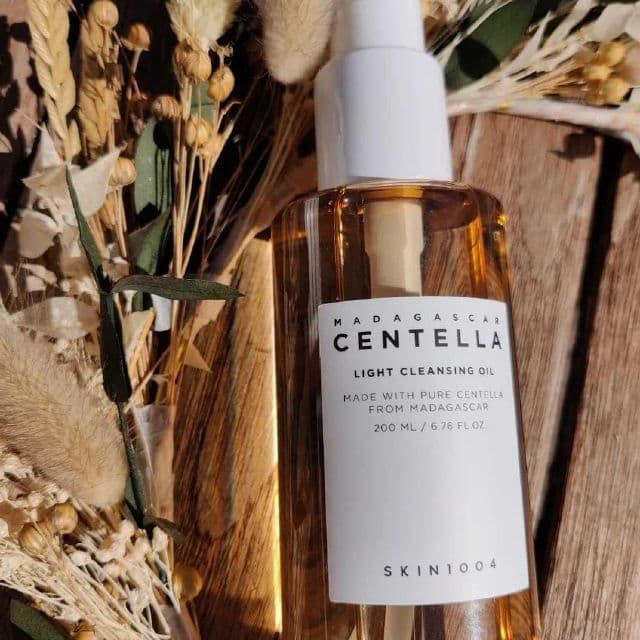 Madagascar Centella Light Cleansing Oil product review