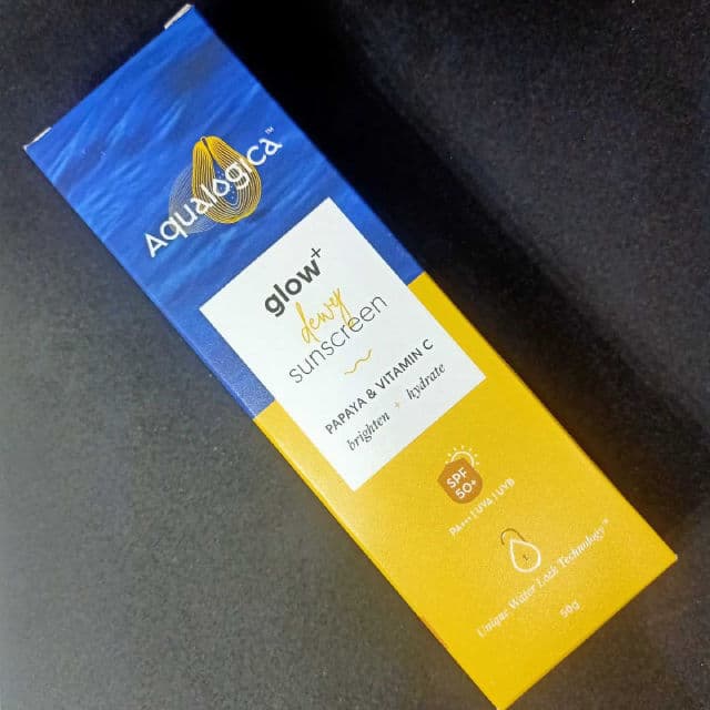 Aqualogica Glow+ Dewy Sunscreen with SPF 50 PA+++ review photo by Zoebird