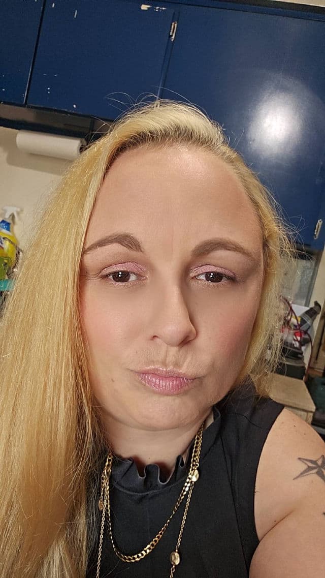ELF Coral Blush review photo by Nickers402