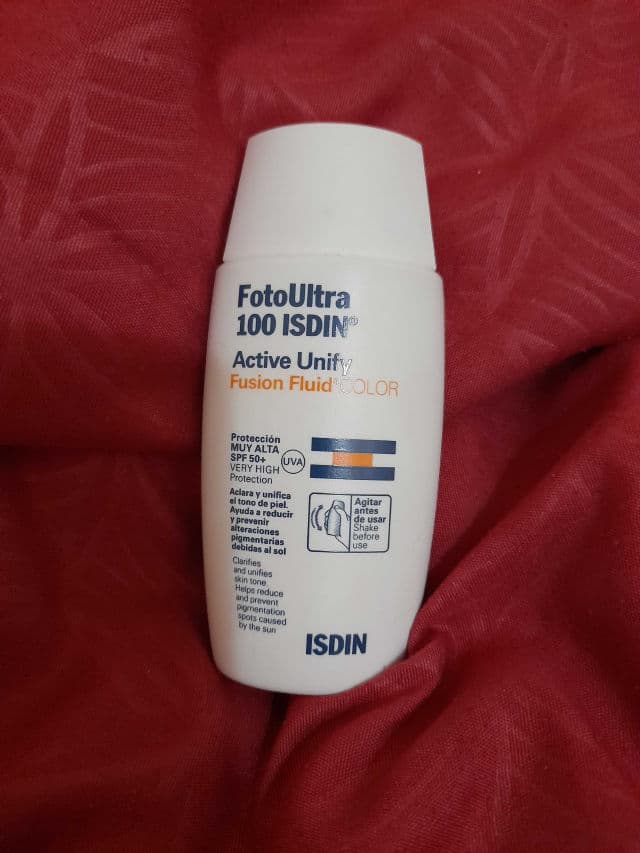 ISDIN Active Unify Color Fusion Fluid SPF 50+ review photo by Chinggy