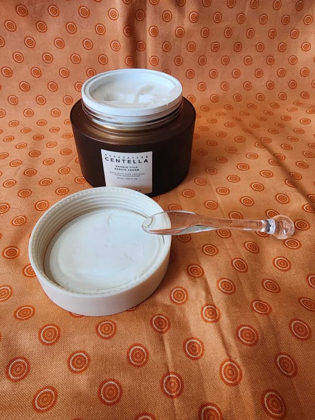 Madagascar Centella Probio-Cica Enrich Cream product review