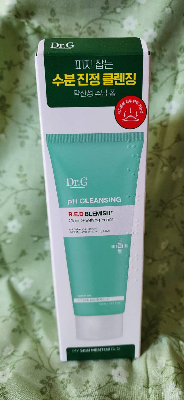 DR.G pH Cleansing Red Blemish Clear Soothing Foam review photo by Beckster