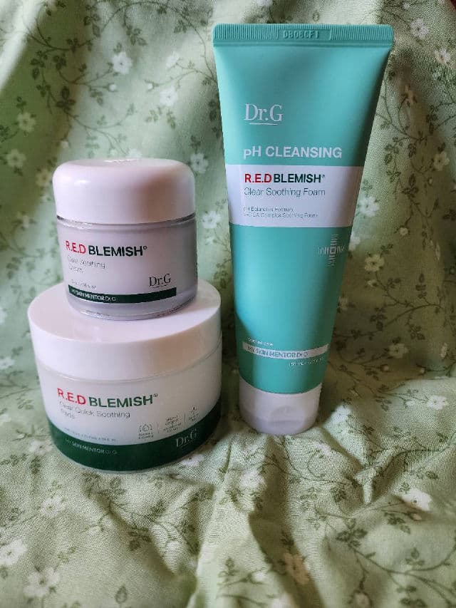 DR.G pH Cleansing Red Blemish Clear Soothing Foam review photo by Beckster