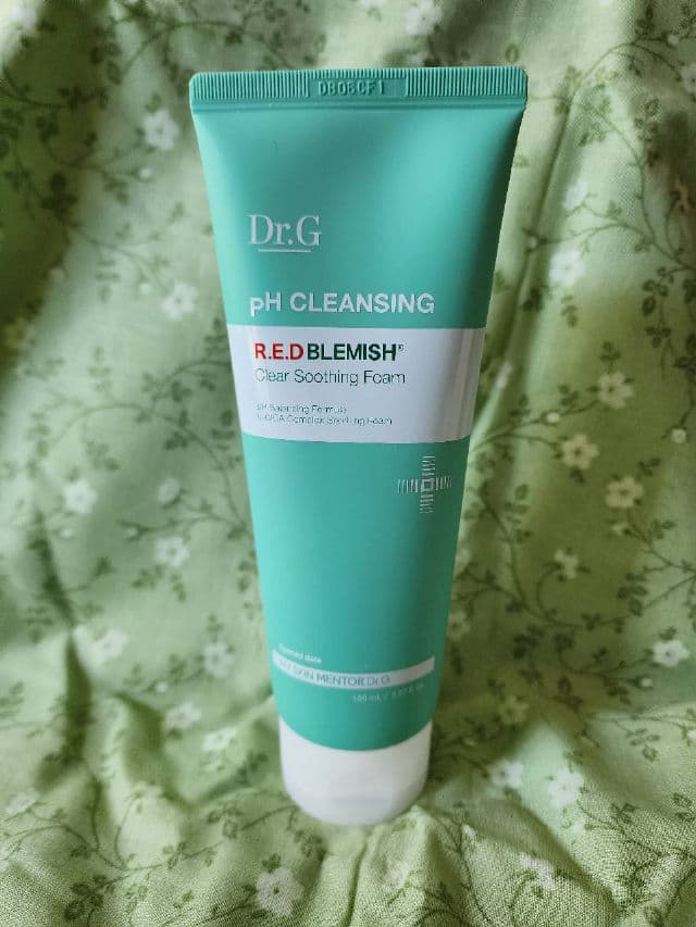 DR.G pH Cleansing Red Blemish Clear Soothing Foam review photo by Beckster