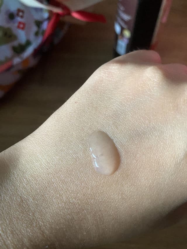 Hada Labo Shirojyun Premium Medicated Whitening Lotion - Moist  review photo by sgeecakeeee