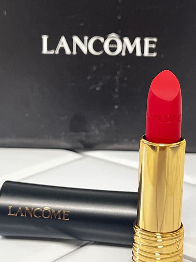 Lancome L'Absolu Rouge Drama Matte Lipstick 888 French Idol review photo by Jaysbeautylife