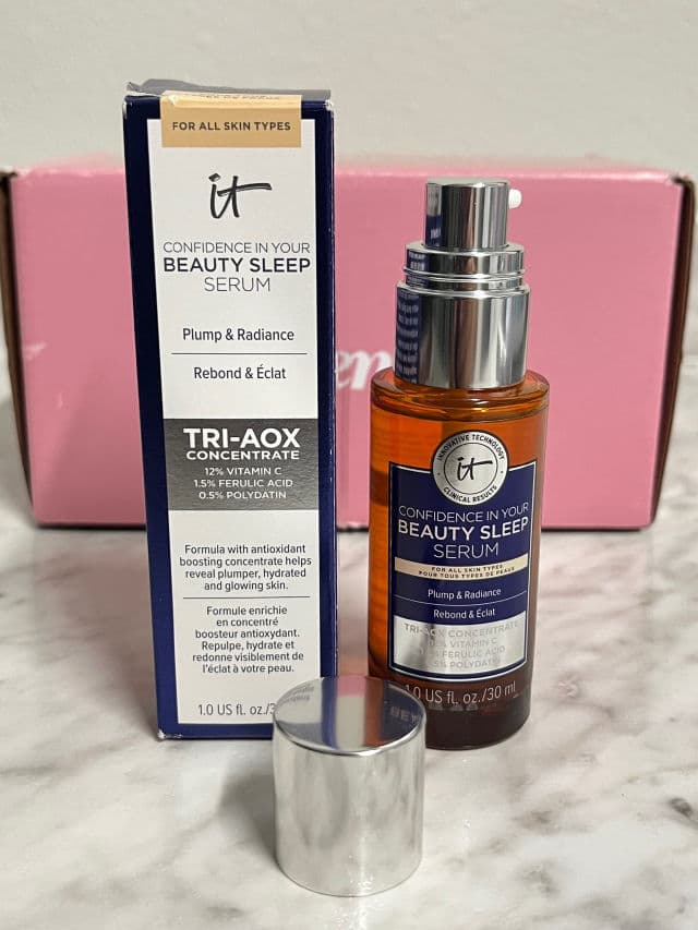 It Cosmetics Confidence in Your Beauty Sleep Serum review photo by Jaysbeautylife