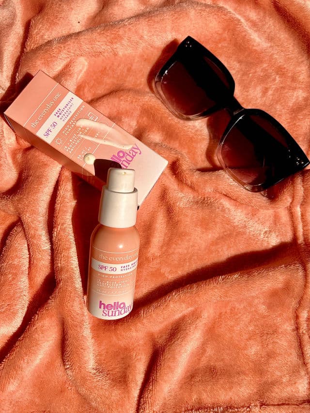 Hello Sunday The Everyday One Face Moisturiser SPF50 review photo by glowyskinsk