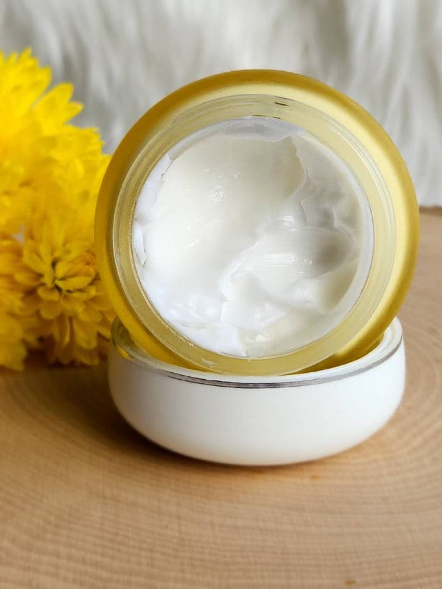 Miguhara Ultra Whitening Cream Origin review photo by Kat573