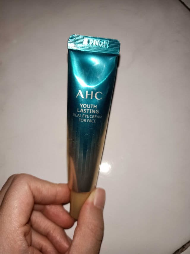 AHC Youth Lasting Real Eye Cream for Face review photo by Picky89770