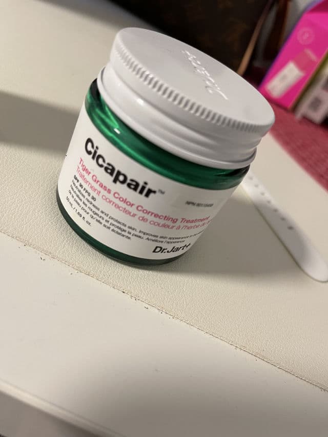 Dr. Jart+ Cicapair Tiger Grass Color Correcting Treatment SPF 30 review photo by sunayanadas