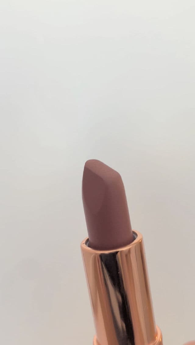 Charlotte Tilbury Pillow Talk  review photo by GlowWithCharli