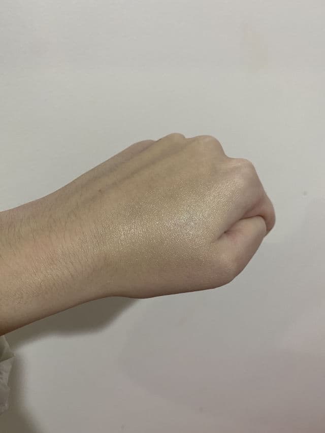 Natura Chronos Ultra-Light Multi-Protective Fluid SPF 50 review photo by marifunghetti
