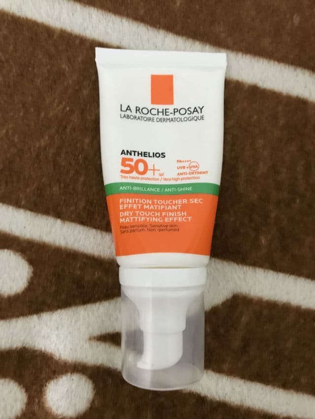 La Roche-Posay Anthelios XL Anti -Shine Dry Touch SPF 50+ review photo by adindamutiara