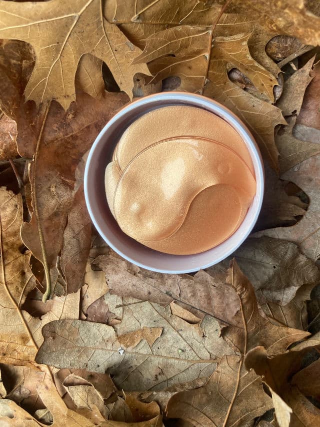 Peter Thomas Roth Potent-C Power Brightening Hydra-Gel Eye Patches review photo by WhiskeyWisdom