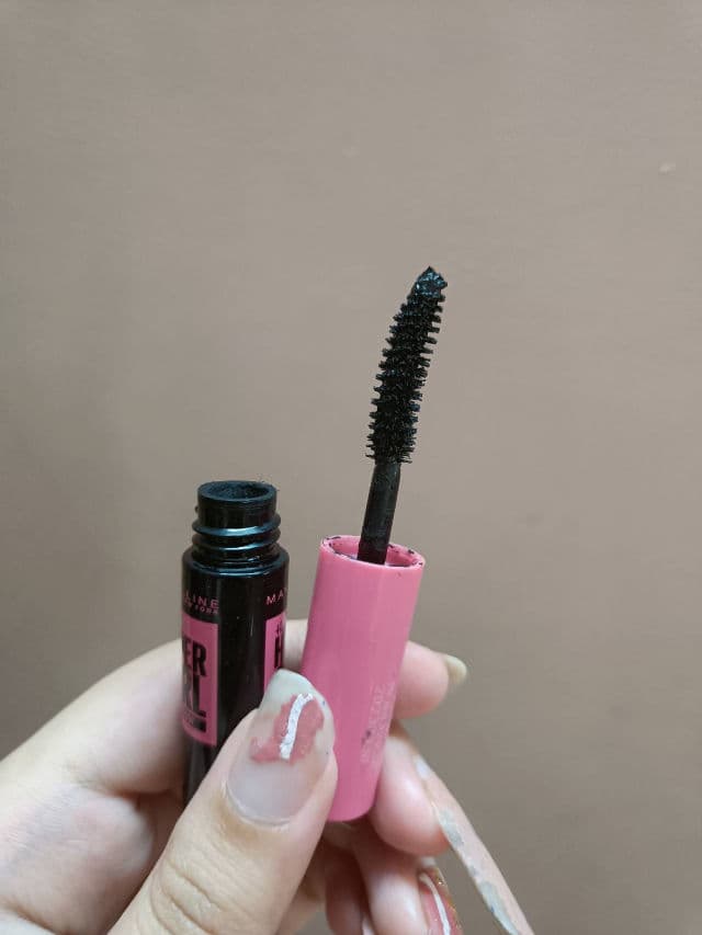 Maybelline Hypercurl Easy Wash Mascara review photo by reba