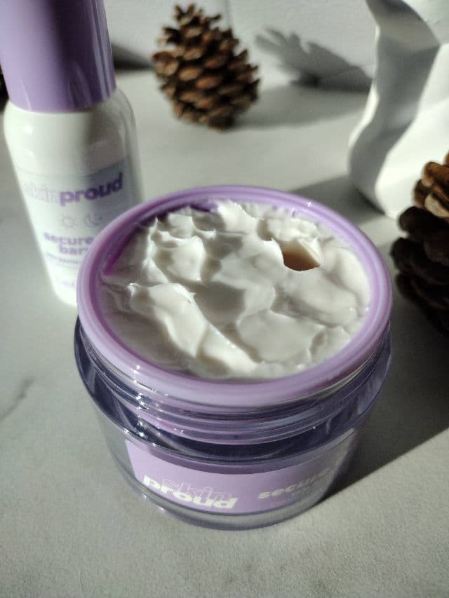 Skin Proud Daily Saviour - Skin Restoring Cream review photo by AudreyNelson