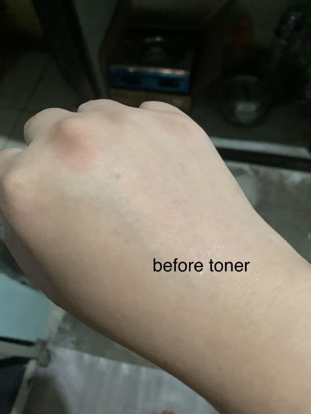 Baroness Rose Water Whitening Toner review photo by Cheskasshi