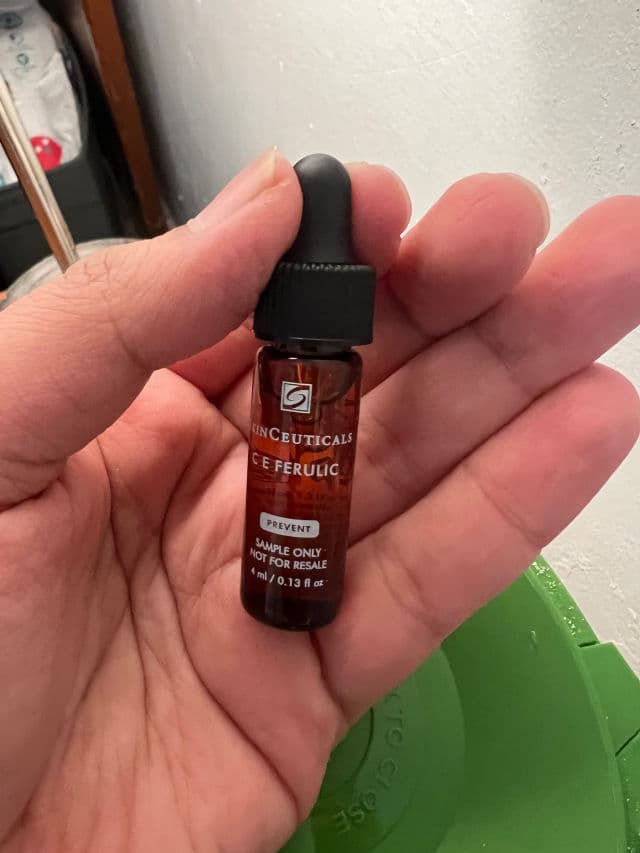 SkinCeuticals C E Ferulic review photo by Sabahatkhan