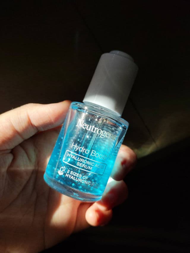Neutrogena Hydro Boost Hyaluronic Acid Serum review photo by skinartery