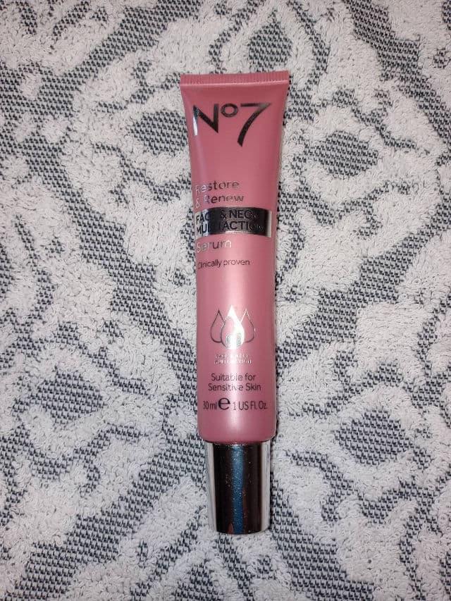 No7 Restore & Renew Face & Neck Multi-Action Serum review photo by SusieBee71