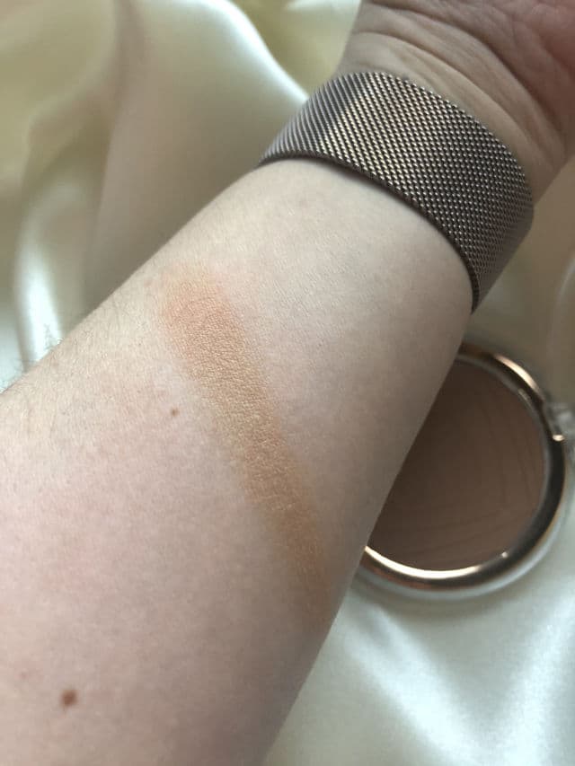Catrice 030 Medium Bronze review photo by cositasdeaudrey 