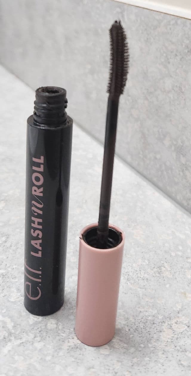 ELF Lash 'N Roll Mascara review photo by Nickelo1980