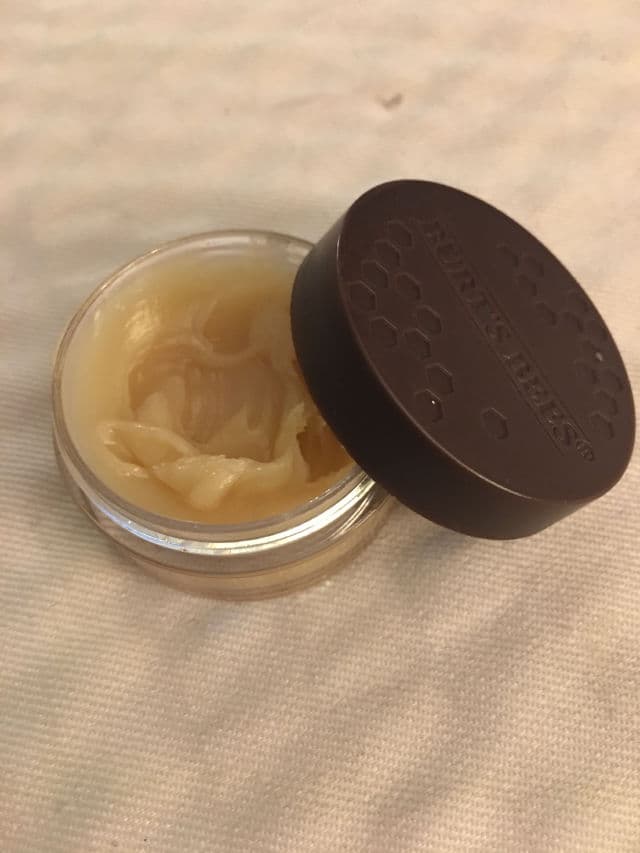 Burt's Bees Overnight Intensive Lip Treatment review photo by Nickelo1980
