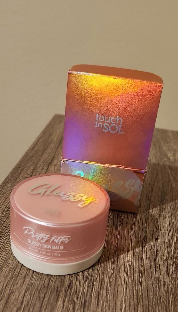Pretty Filter Glassy Skin Balm product review