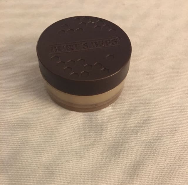 Burt's Bees Overnight Intensive Lip Treatment review photo by Nickelo1980