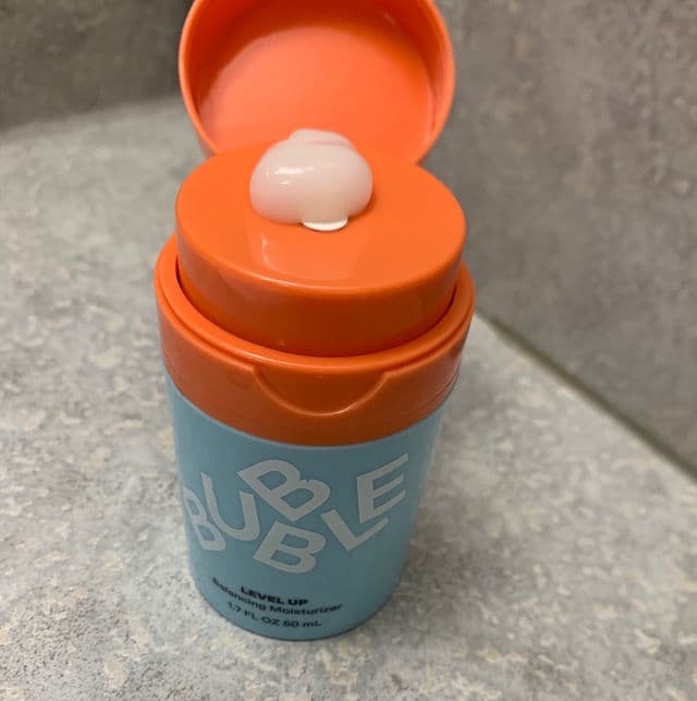 Bubble Level Up Balancing Moisturizer review photo by Nickelo1980