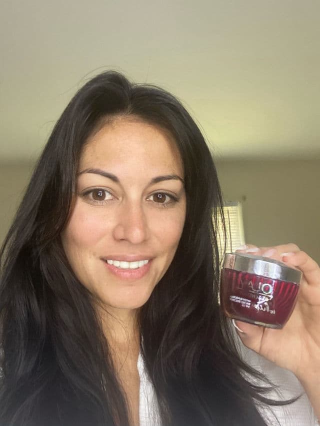 Olay Regenerist Whip Face Moisturizer review photo by SMPY