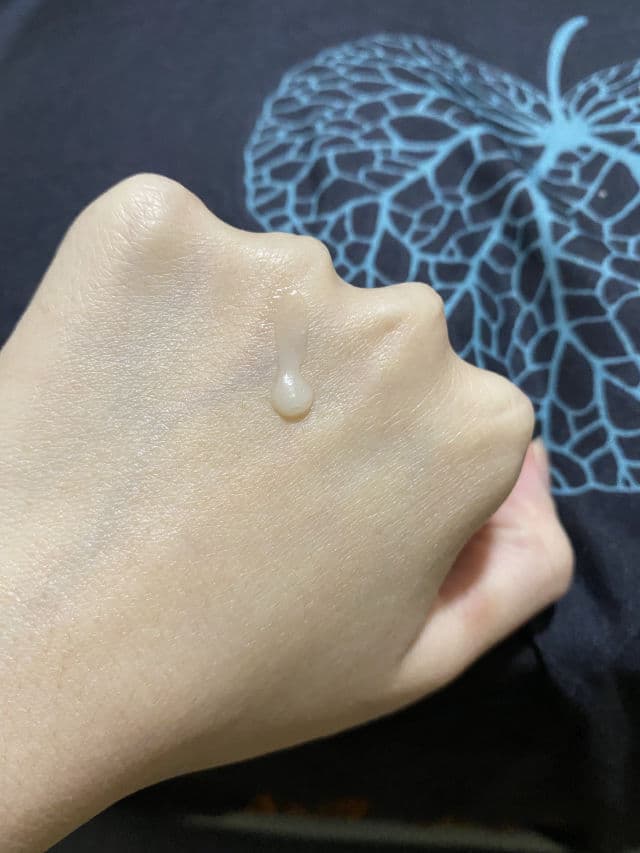 Dermal Therapy Lip Balm Original - Ultra Moisturising review photo by Poopxna