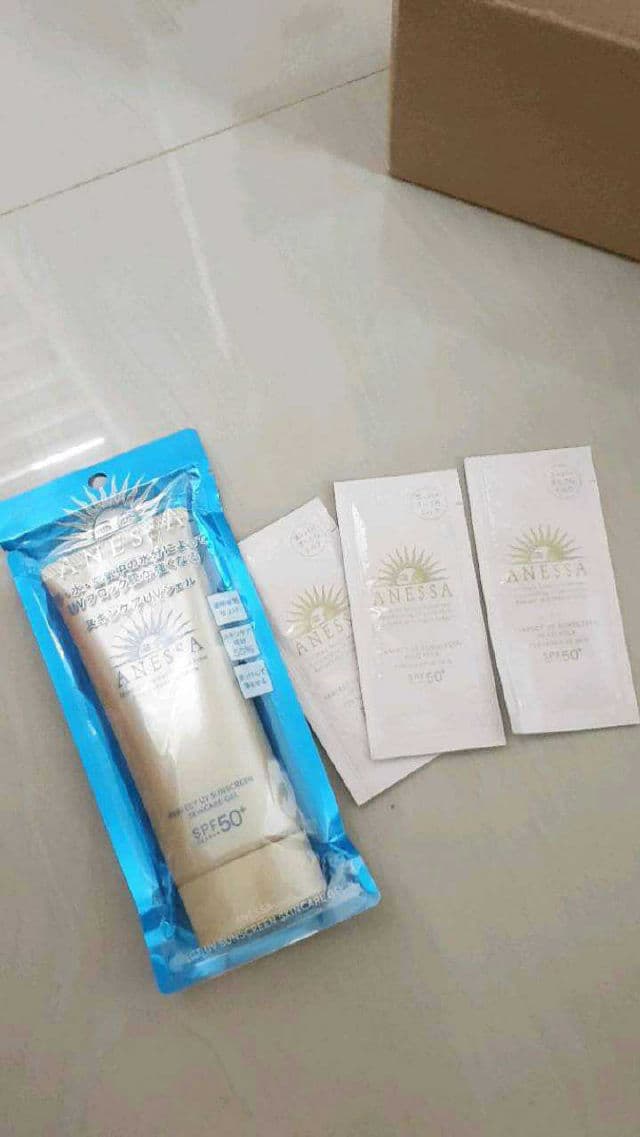 Anessa Perfect UV Sunscreen Skincare Gel SPF 50+ PA++++  review photo by Oktaviyanti