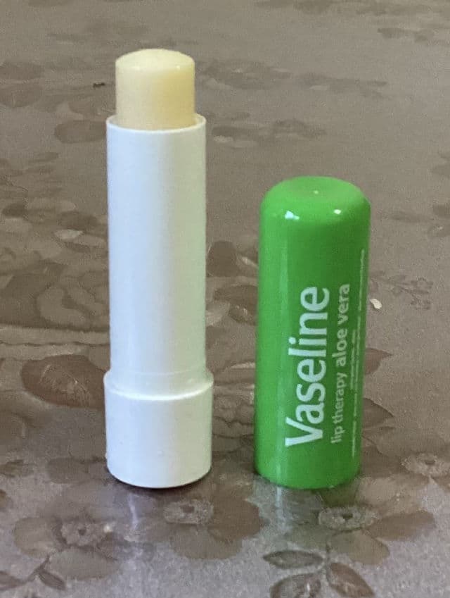 Vaseline Lip Therapy Aloe Vera Stick review photo by bookoflove