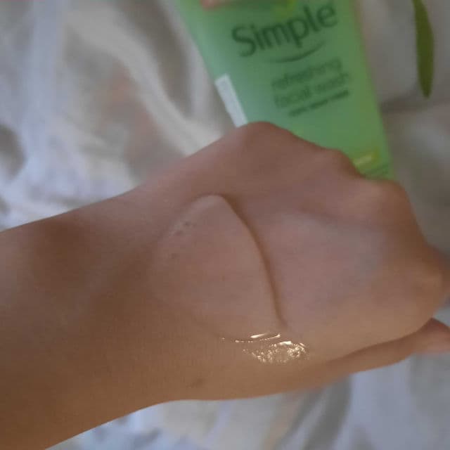 Simple Kind To Skin Refreshing Facial Wash review photo by littlestar