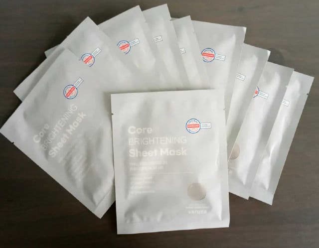Varuza Core Brightening Sheet Mask with Niacinamide 5% review photo by skinlovenotes