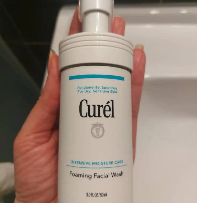 Curel Foaming Wash review photo by rosebudsdiary