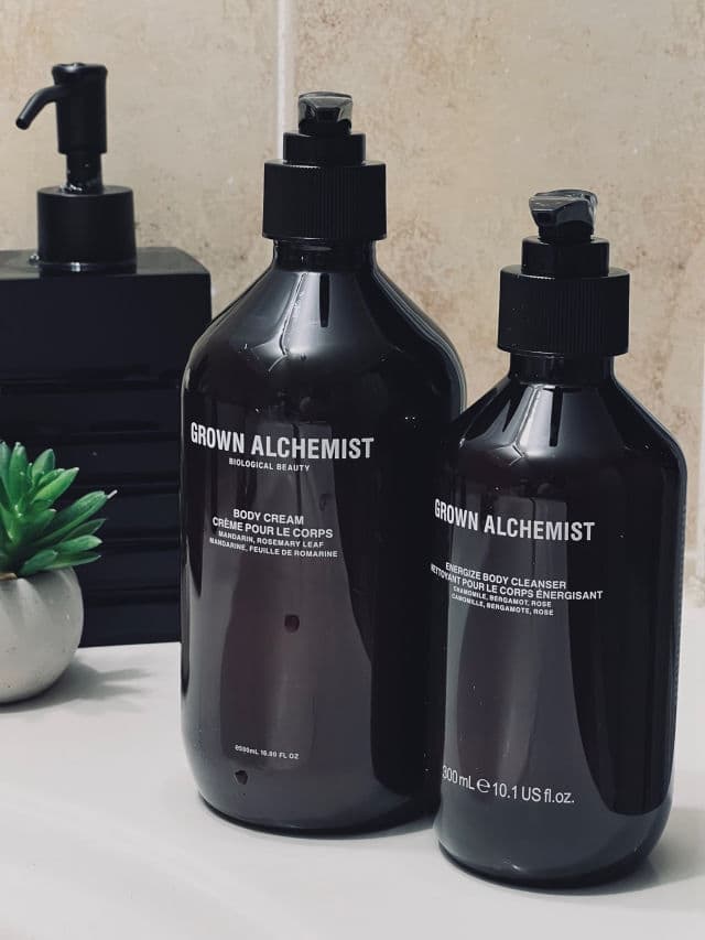 Grown Alchemist Body Cleanser: Chamomile, Bergamot, Rose review photo by violetbeauty222
