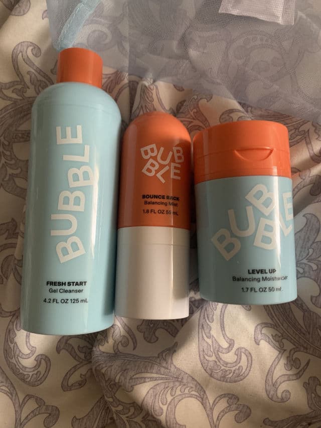 Bubble Level Up Balancing Moisturizer review photo by woeiswhit