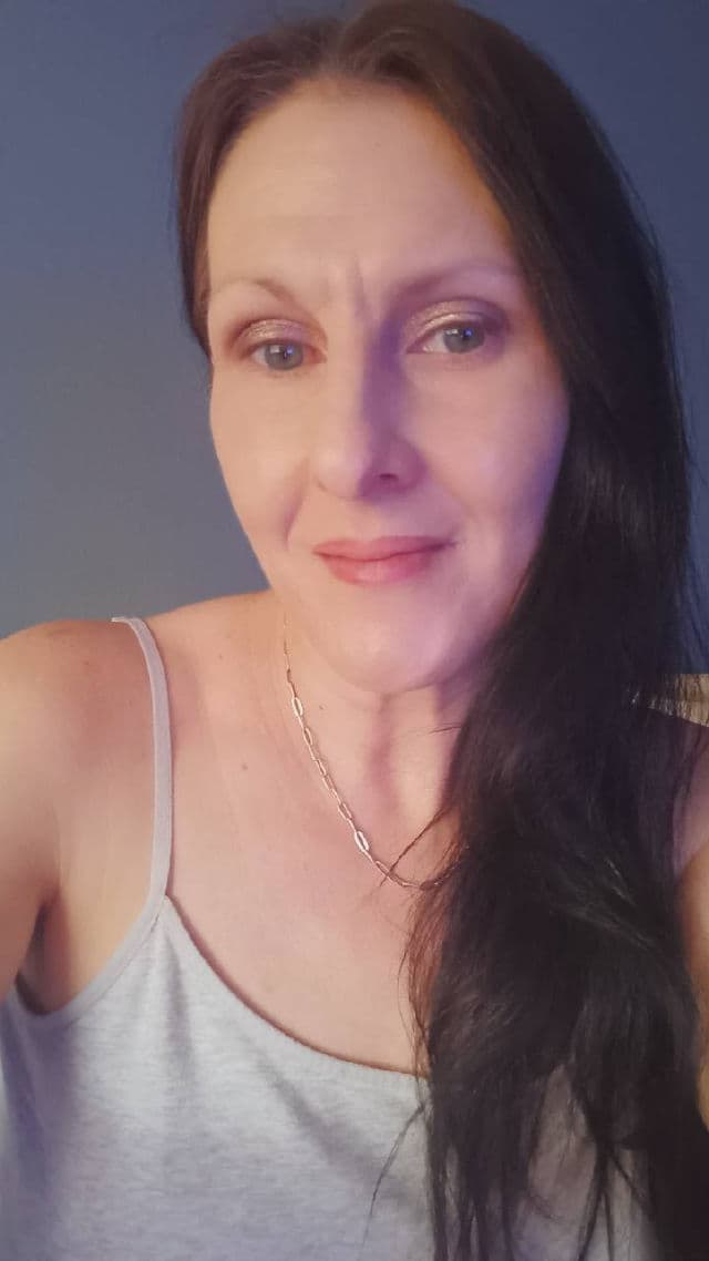 Trinny London BFF De-Stress Tinted Serum  review photo by Tigerlilygirl77