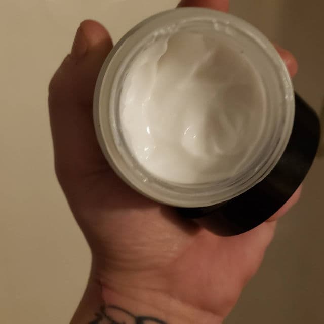 philosophy Hope in a Jar Smooth-Glow Multitasking Facial Moisturizer Broad Spectrum SPF 30 review photo by BrandiFnBabyy